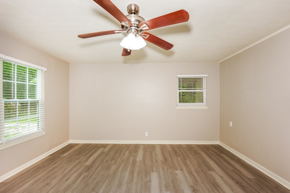 Building Photo - 1722 Rogina Dr