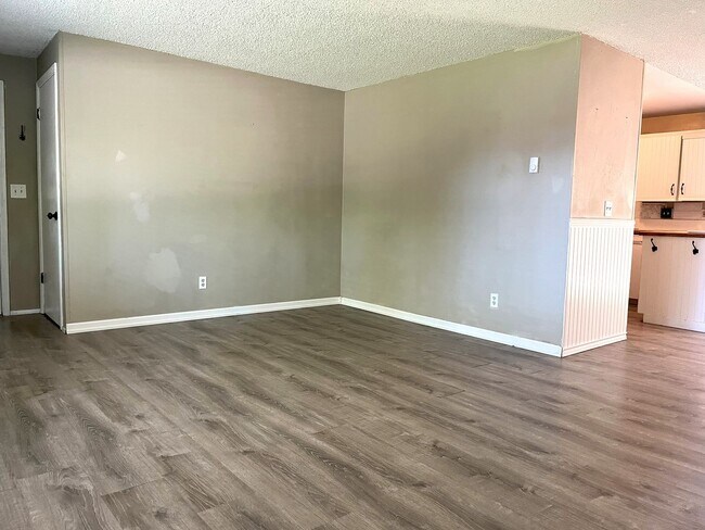 Building Photo - CLM1529 (HOLD FUNDS - leak repair)
