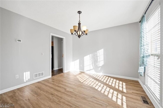 Building Photo - 7419 Meadow Brooke Way