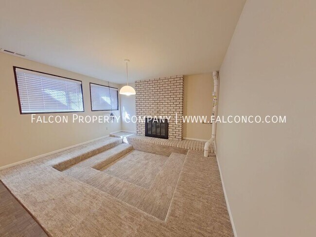 Building Photo - 133 Dolomite Dr