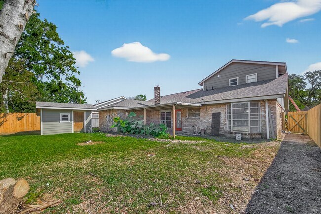 Building Photo - 11447 Kirkvalley Dr