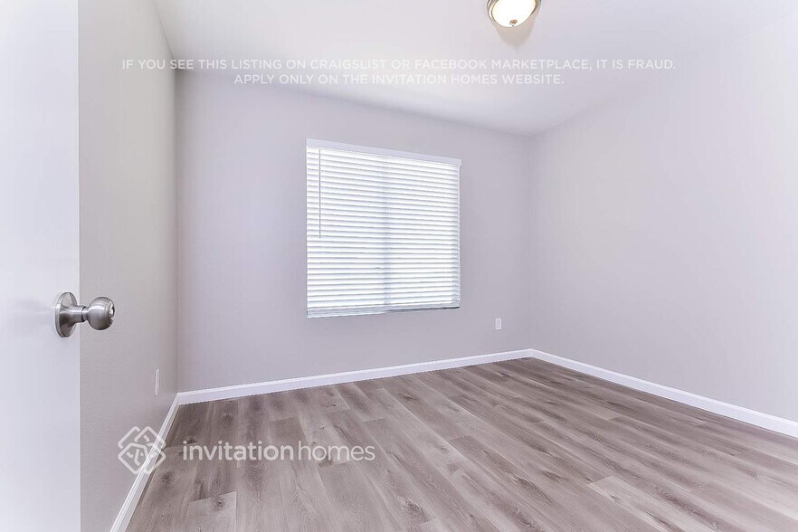 Building Photo - 5228 French Lavender St