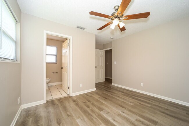 Building Photo - 6904 Cherbourg Ave S