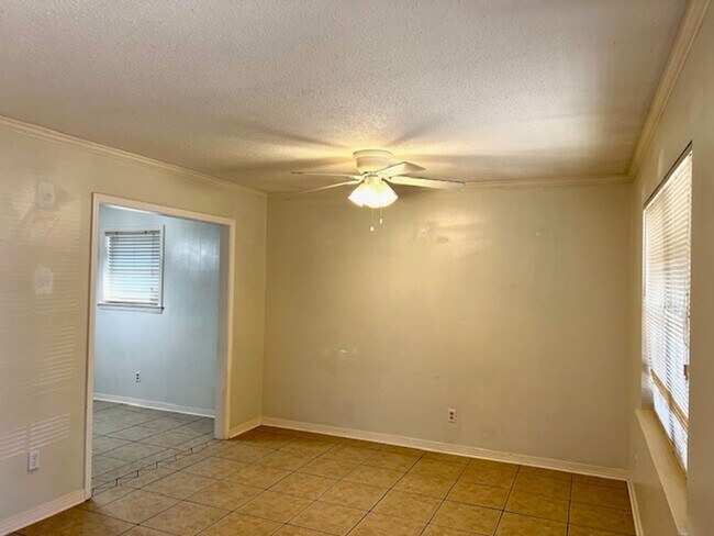 Building Photo - 3/2 in Wildwood Heights subdivision