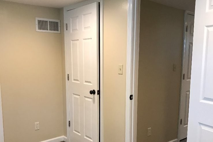 Building Photo - 1030 Pierre St