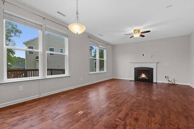 Building Photo - Hope Valley Farms Single Family Home-Avail...