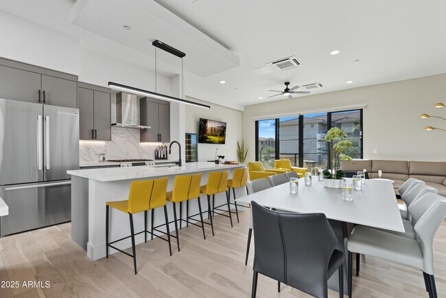 Primary Photo - 1501 N Miller Rd