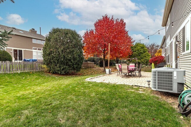 Building Photo - 276 Pembrook Ln