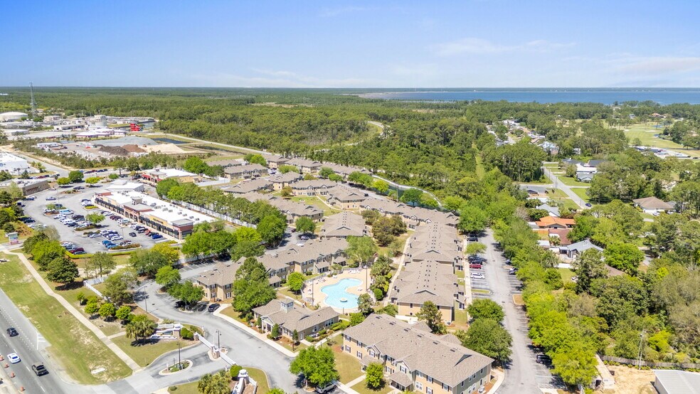 Building Photo - 801 Cape Cod Dr