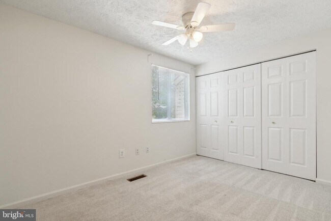 Building Photo - 8483 Aurora Ct