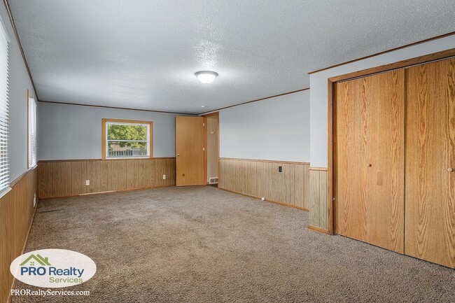Building Photo - 3 Bedroom Home in New Prague