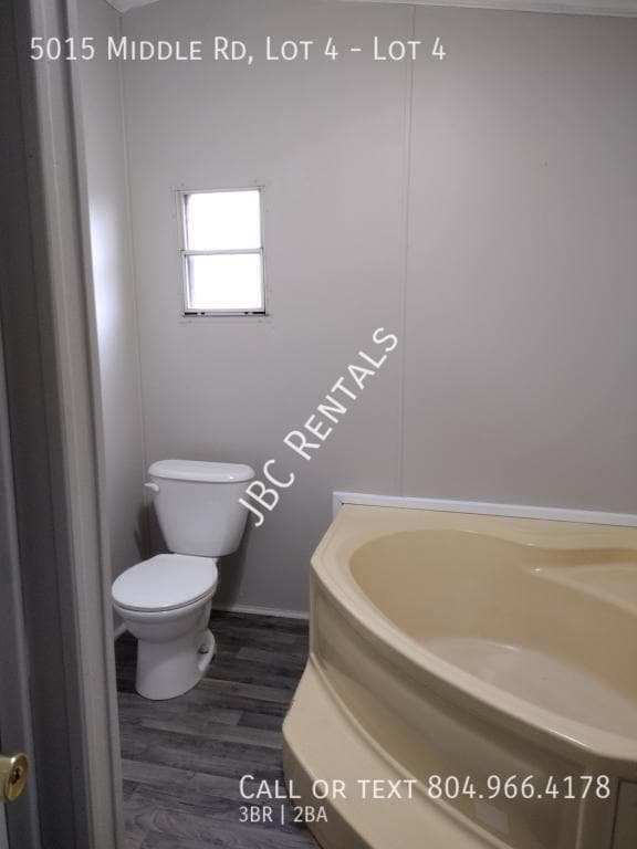 Building Photo - 5015 Middle Rd