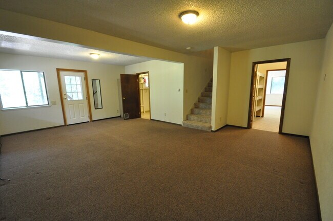 Building Photo - 23660 Ontario Dr