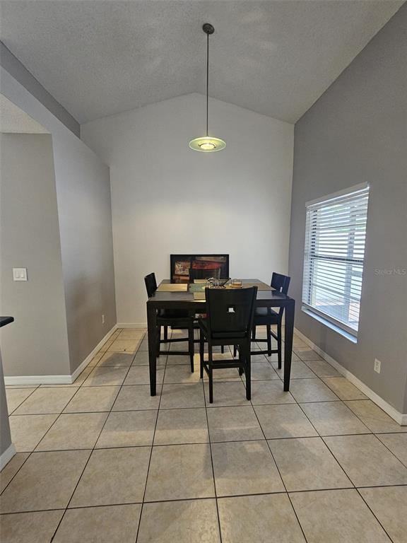 Building Photo - 12718 Trowbridge Ln