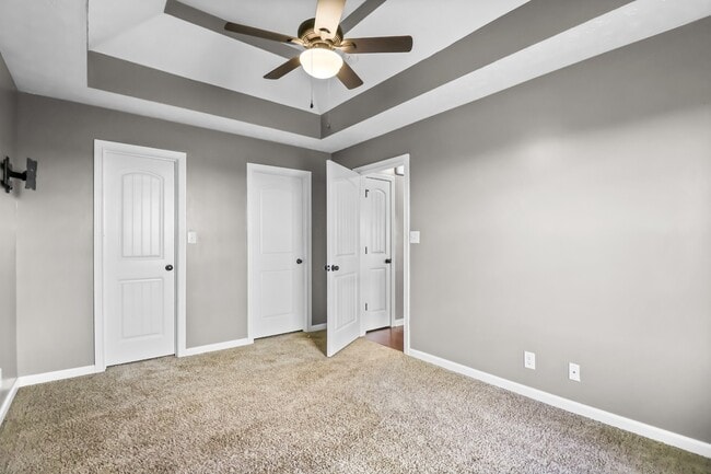 Building Photo - 2200 Trophy Trce