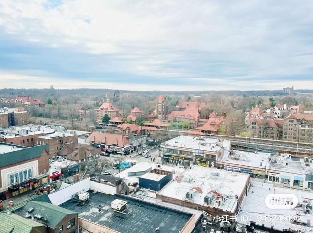 Building Photo - 107-40 Queens Blvd