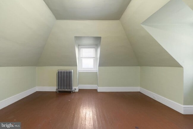 Building Photo - 112 E Township Line Rd