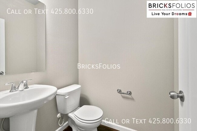 Building Photo - Beautiful Townhome For Rent in Olympia