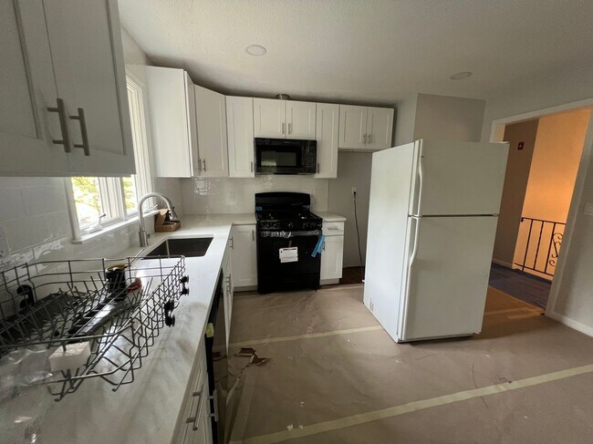 Building Photo - 485 Peet St