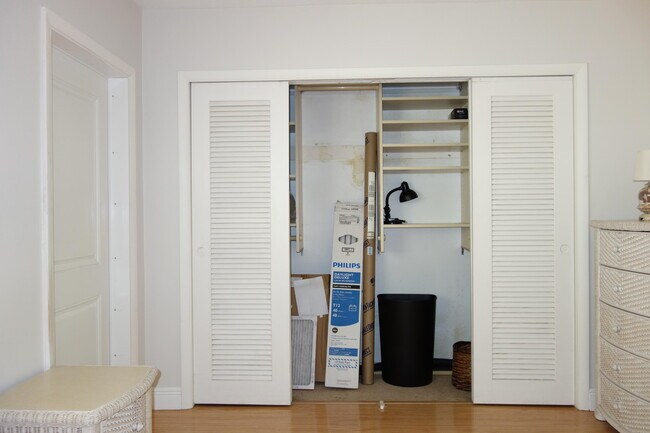 Building Photo - 2020 Terra Mar Dr