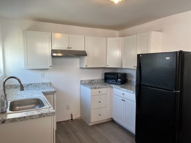 Building Photo - 538 Kohn St