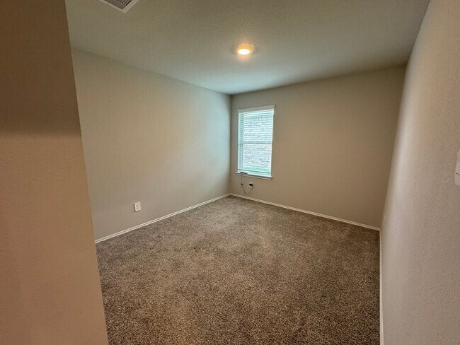 Building Photo - 2407 Poplar Copse Ct