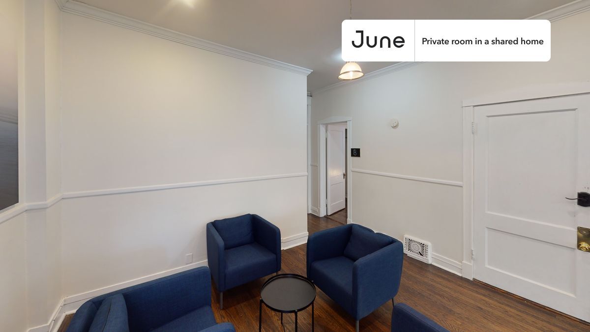 Building Photo - Room in Shared 3 bed/1.5 bath home