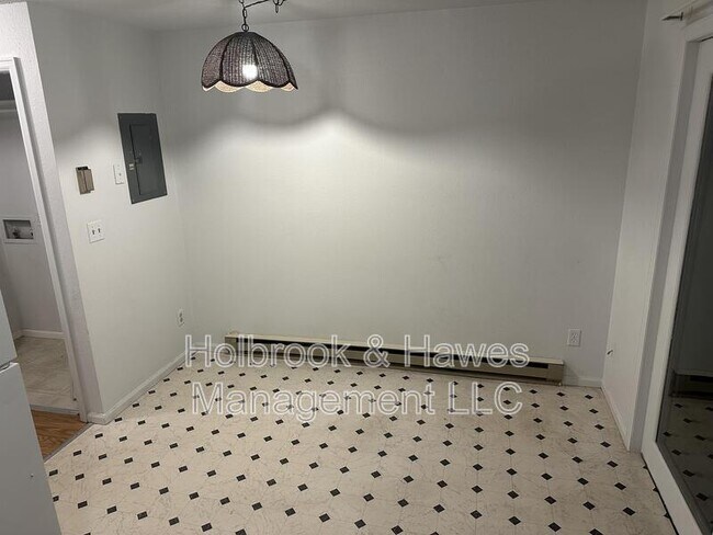 Building Photo - 4887 Basswood Dr