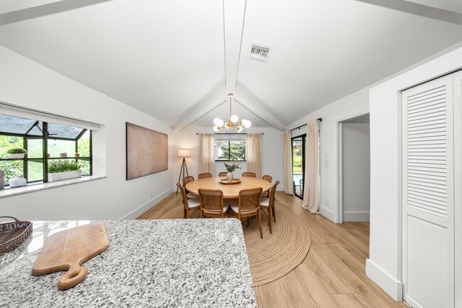 Building Photo - 13471 Barberry Dr