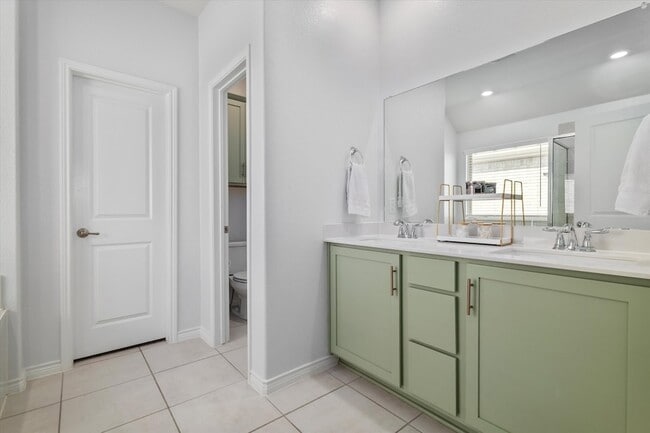 Building Photo - 2955 Trusting Wy