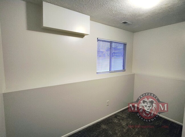 Building Photo - Beautiful Remodeled 4 Bd 2 Bath Home