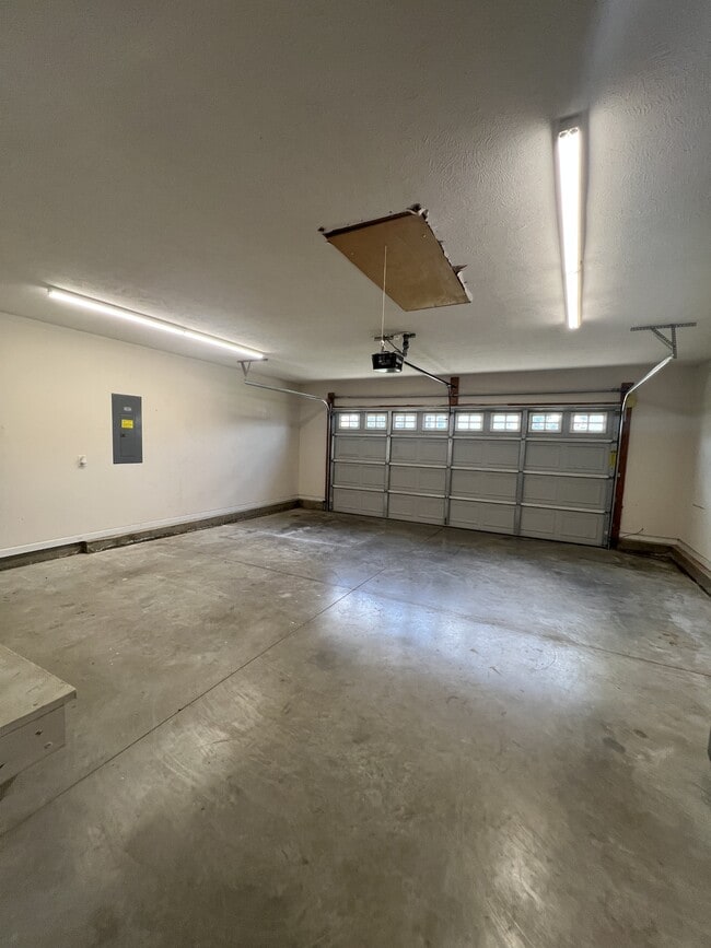 Building Photo - 1624 Citation Ct