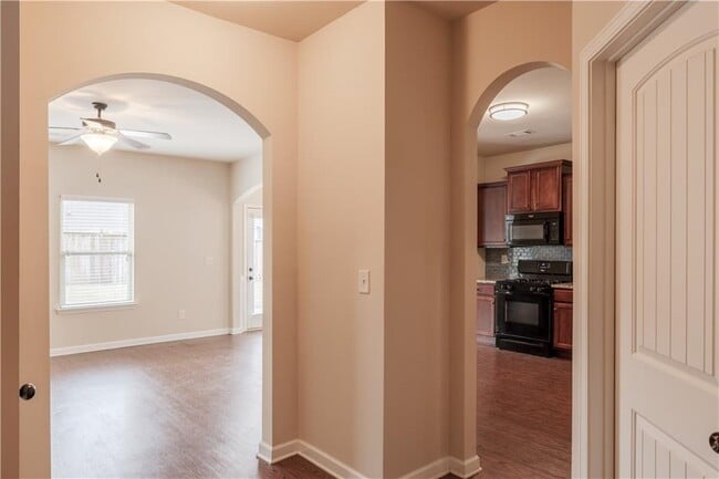 Building Photo - 2385 Morgan Farm Dr
