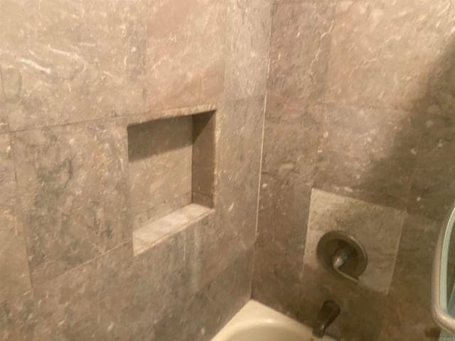 Building Photo - 390 E Madison Ave