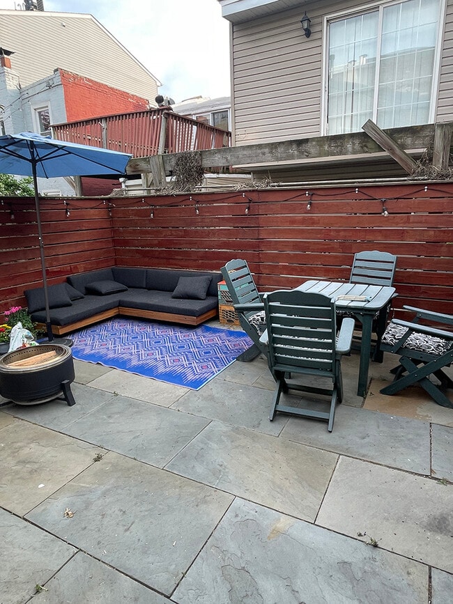 Building Photo - 1326 E Susquehanna Ave