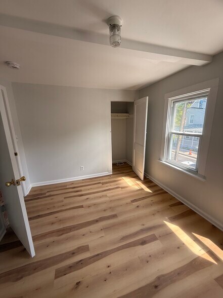 Building Photo - 21 Avenue A