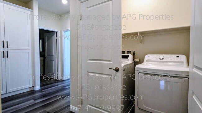 Building Photo - 13217 San Antonio Dr