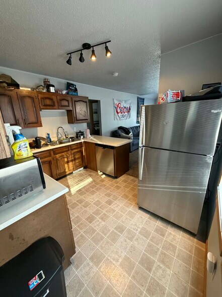 Building Photo - 1318 10th St N