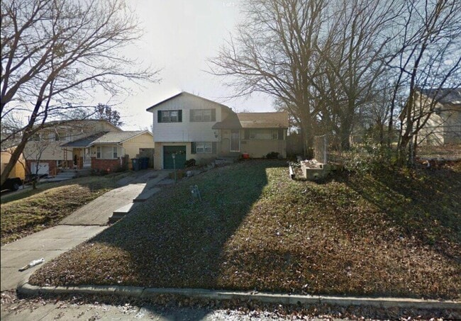 Primary Photo - Charming & Convenient Tulsa Home | 4 Bed |...