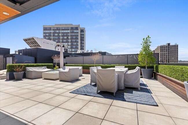 Building Photo - 2773 N Hampden Ct