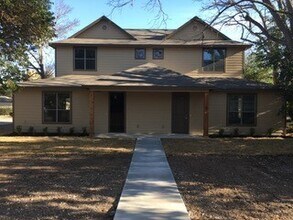 Building Photo - 1103 Martin Luther King Dr