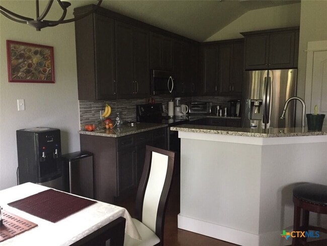 Building Photo - 2046 Mulberry Cir