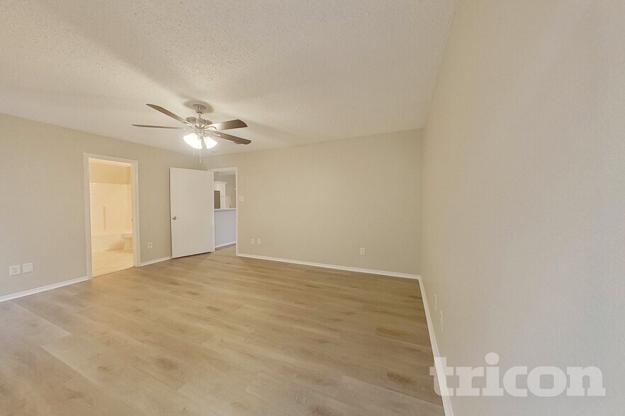 Building Photo - 6429 Riverwater Trail