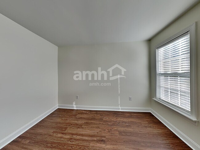 Building Photo - 2003 Monaco Ct