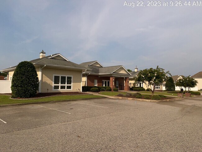 Building Photo - 299 Ranier Dr