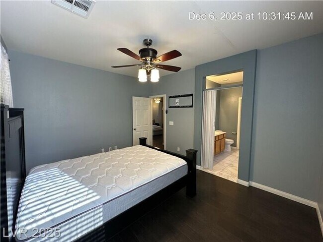 Building Photo - FURNISHED SINGLE STORY LOCATED IN THE HENDERSON AREA!!