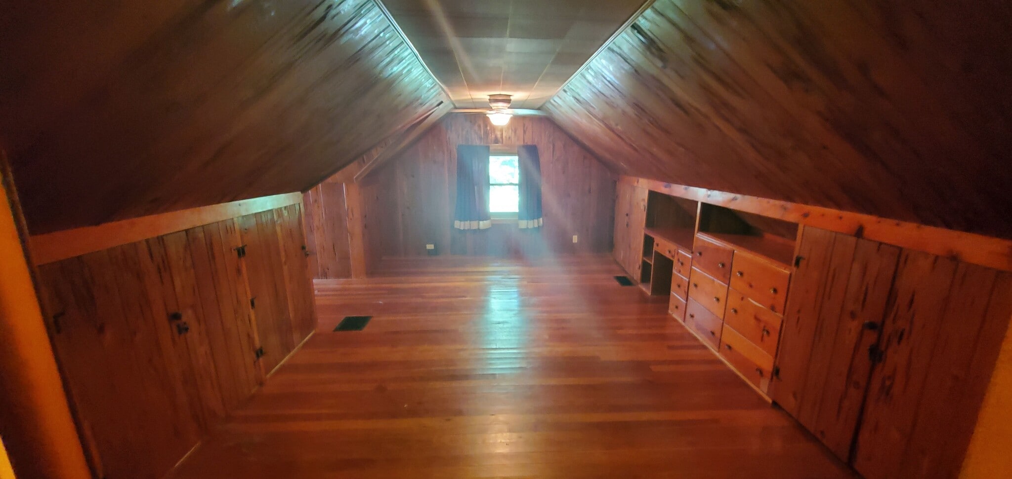 Upper Level with Bedroom 3, Built-in Closets and Desk - 2923 Arthur St NE