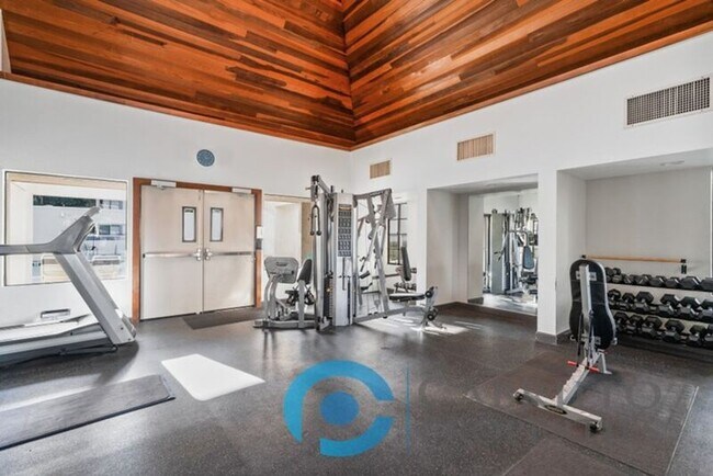 Building Photo - 2236 River Run Dr