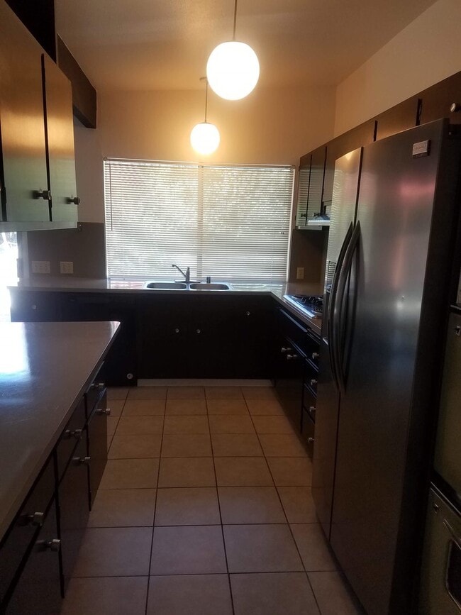 Building Photo - 4217 American River Dr