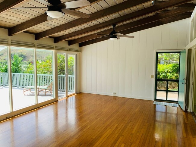 Building Photo - Breathtaking Ocean & Mokulua Island Views